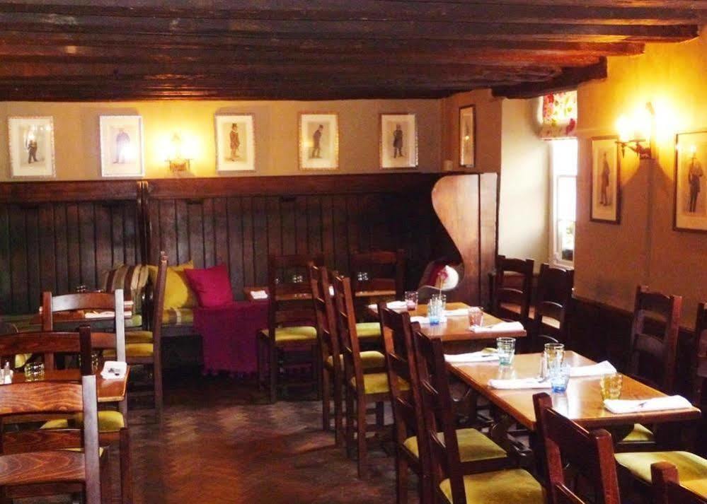 The George Inn Lower Brailes Exterior photo